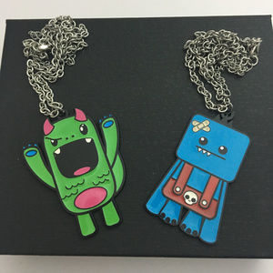 SoSo Happy Metal Enamel Necklace Set